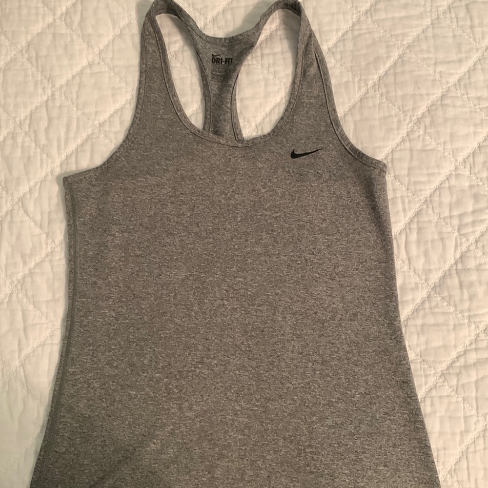 prefect condition nike tank top